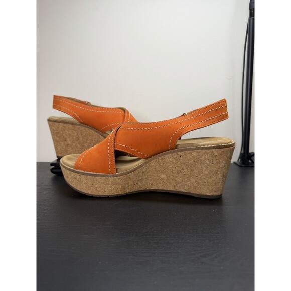 Clarks Aisley Tulip Sandals Suede Wedge Heels Slingback Orange Women’s Sz 8 - Picture 4 of 10
